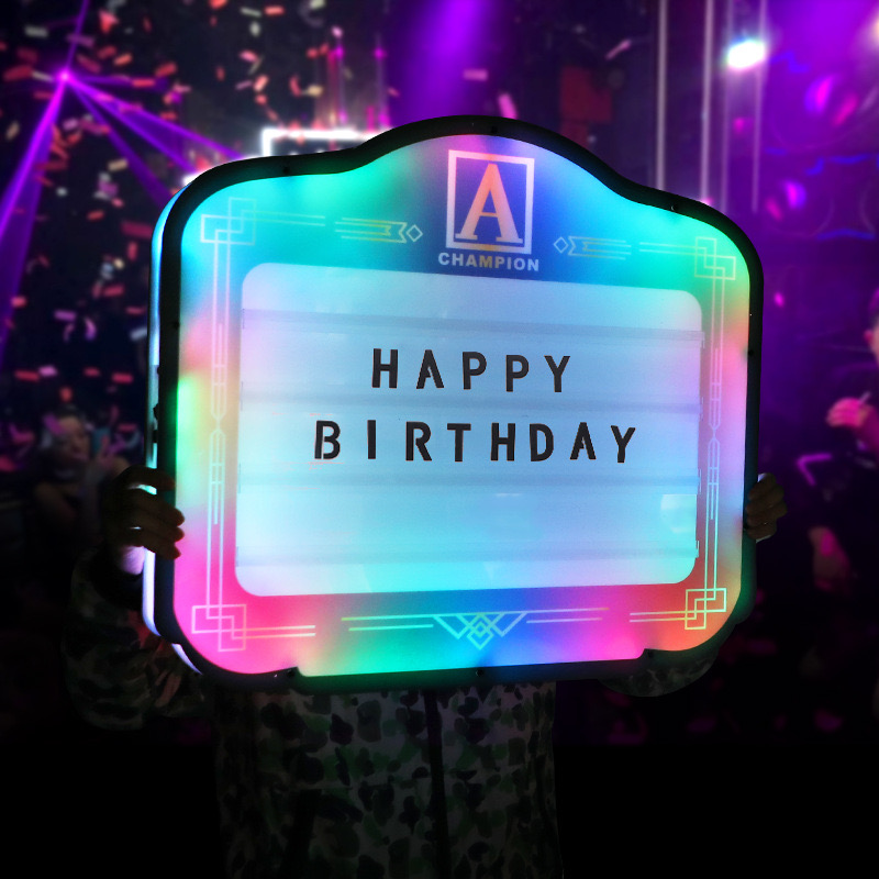 Light Up Letters Marquee - لوحة رسائل LED مضيئة بعلامة VIP