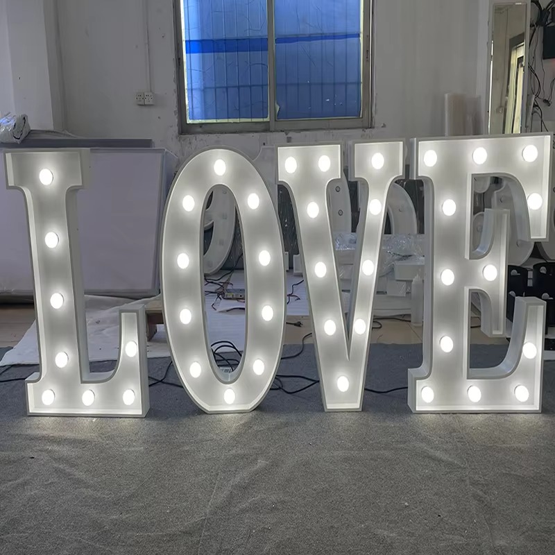ديكور الزواج لي أضواء سرادق رس - مراجعة Light Up Letters Marquee وسعره